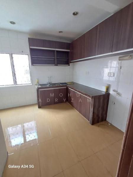 2-storey Terraced House for Sale in Seksyen 7 (Shah Alam) - Mohd Adryzam - Kitchen - PropertyGuru.com.my
