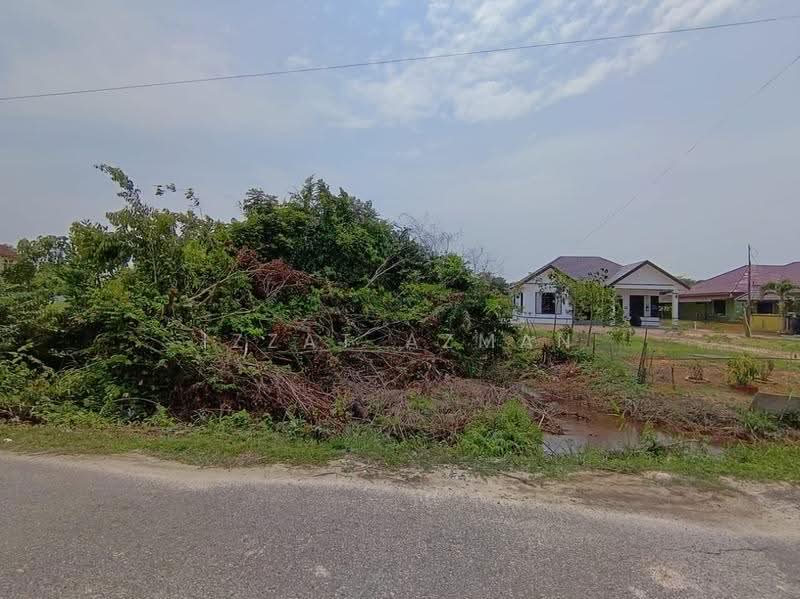 Commercial Land for Sale in Kemaman (Terengganu) - Izzat Azman - Exterior - PropertyGuru.com.my