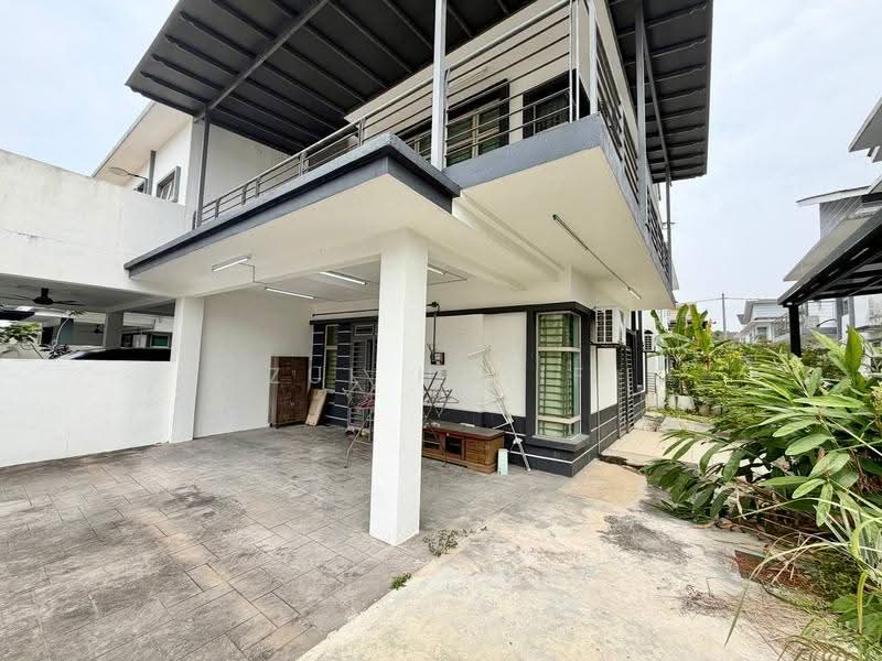 Rumah Berkembar untuk Dijual di Bandar Saujana Putra (Tanjong Duabelas) - Zul Hasif - PropertyGuru.com.my