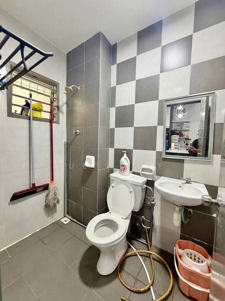 Rumah Berkembar untuk Dijual di Bandar Saujana Putra (Tanjong Duabelas) - Zul Hasif - PropertyGuru.com.my