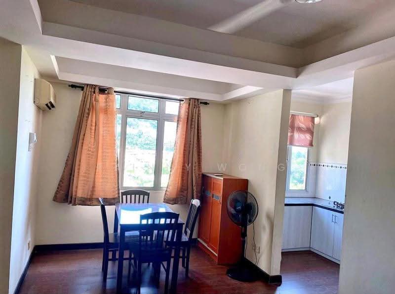 Kondominium untuk Disewa di Azuria Condominium - Rainny Wong - Dining Room - PropertyGuru.com.my