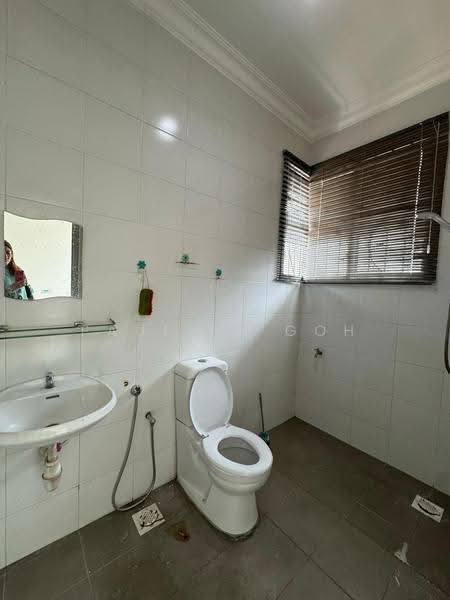 Cluster House for Sale in Taman Adda Heights (Tebrau) - Pauline Goh - Bathroom - PropertyGuru.com.my