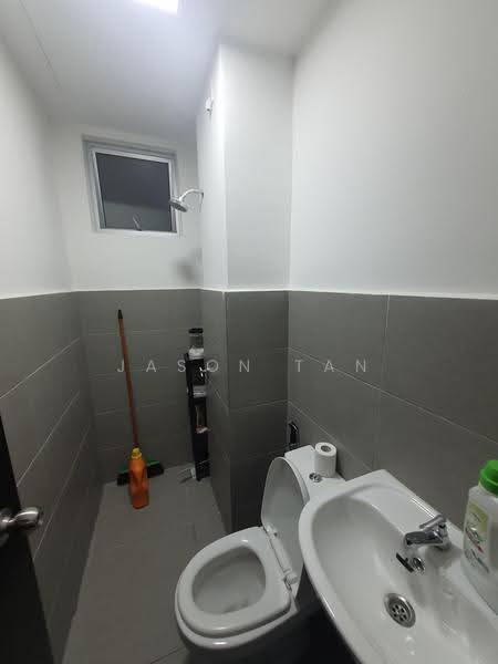 Kediaman Servis untuk Disewa di Prestige Residence - Jason Tan - Bathroom - PropertyGuru.com.my