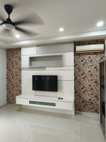 Rumah Kluster untuk Disewa di Austin Heights (Tebrau) - Louis Chin - Living Room - PropertyGuru.com.my