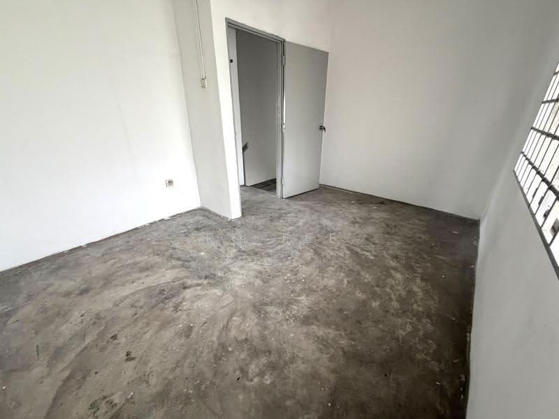Rumah Teres 2-Tingkat untuk Dijual di Taman puteri wangsa (Johor Bahru) - RQ Tee - PropertyGuru.com.my