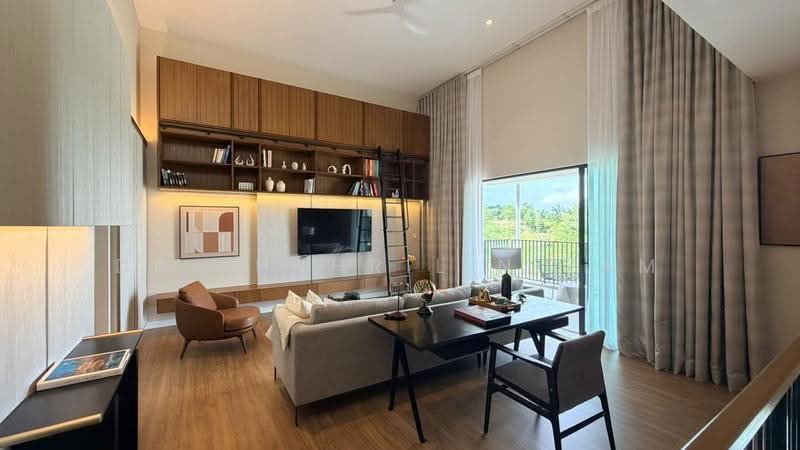 3-storey Terraced House for Sale in Seksyen U15 (Shah Alam) - Dr Shahril Nizam - Living Room - PropertyGuru.com.my