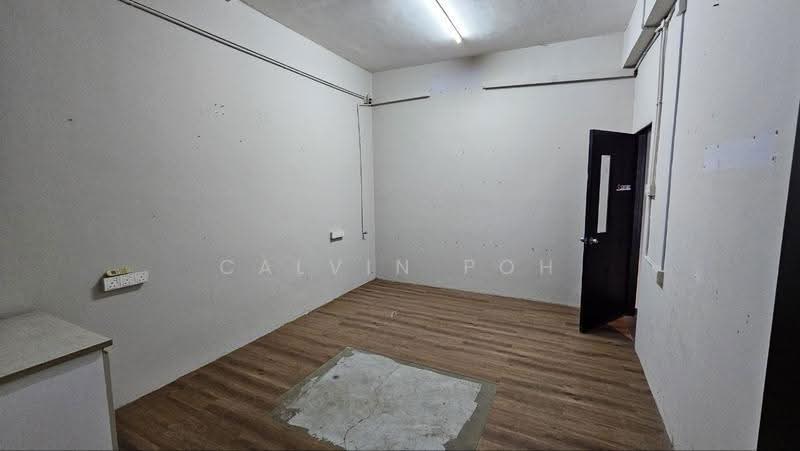 Factory for Rent in Shah Alam (Selangor) - Calvin Poh - Interior - PropertyGuru.com.my