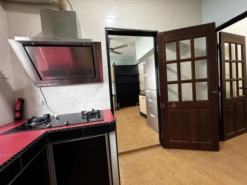 Rumah Teres 2-Tingkat untuk Dijual di TAMAN PUCHONG UTAMA (Puchong) - Jeslyn Chua - Kitchen - PropertyGuru.com.my