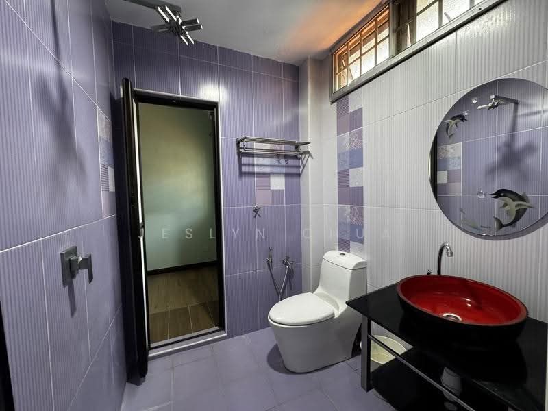 Rumah Teres 2-Tingkat untuk Dijual di TAMAN PUCHONG UTAMA (Puchong) - Jeslyn Chua - Bathroom - PropertyGuru.com.my