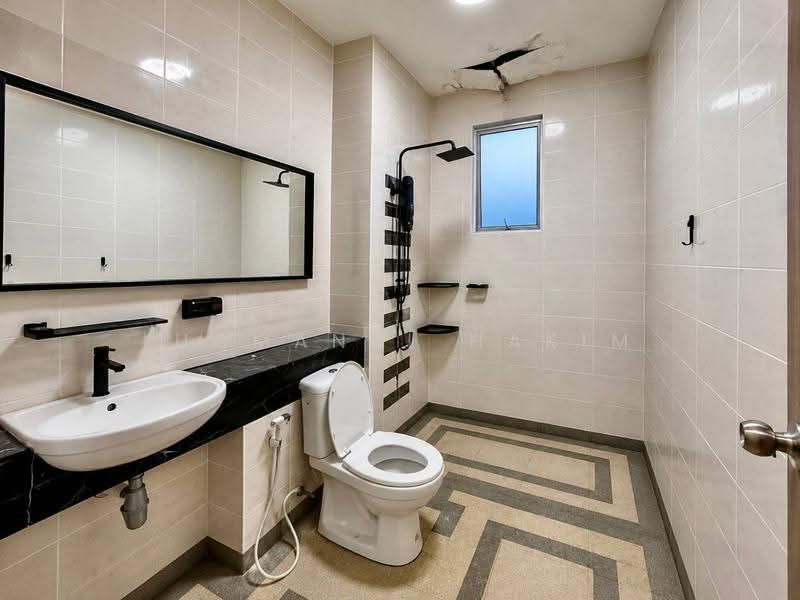 Rumah Teres 2-Tingkat untuk Dijual di Seremban (Negeri Sembilan) - Luqmanul Hakim - Bathroom - PropertyGuru.com.my