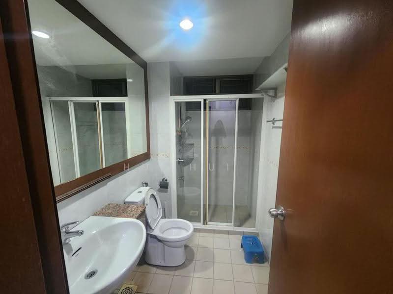 Pangsapuri untuk Disewa di Molek Pine 1 - Hui Hui . - PropertyGuru.com.my