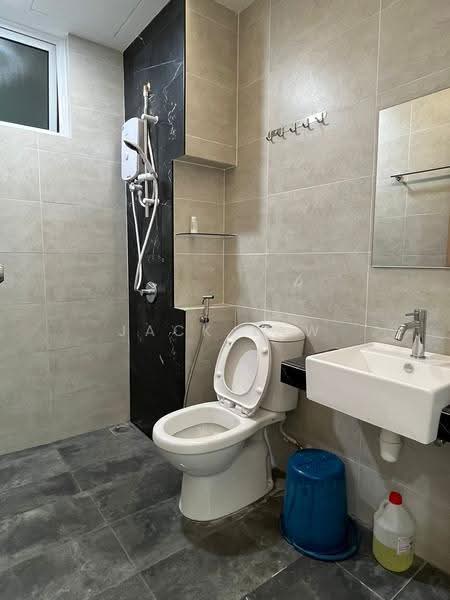 Condominium for Rent at QuayWest Residence - Jack Law - Bathroom - PropertyGuru.com.my