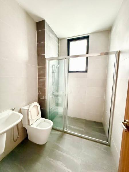 3-storey Terraced House for Sale in Taman Puchong Legenda (Puchong) - Ashraff Daniel - Bathroom - PropertyGuru.com.my