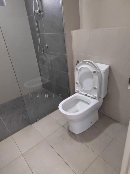 Pejabat untuk Disewa di Taman Maluri (Cheras) - Daniel Lim - Bathroom - PropertyGuru.com.my