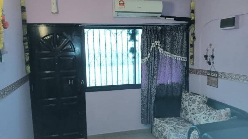 Rumah Flat untuk Dijual di Medan Angsana (Farlim 2) - Harold Lee - Living Room - PropertyGuru.com.my