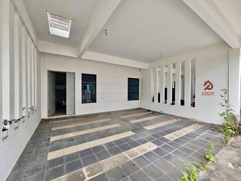 Rumah Teres 2-Tingkat untuk Dijual di Penampang (Sabah) - Moon Chang - Car Porch - PropertyGuru.com.my
