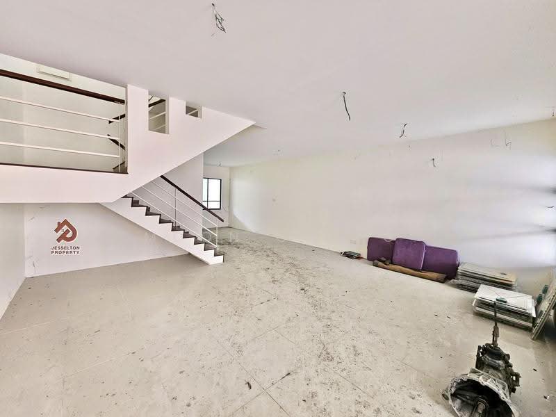 Rumah Teres 2-Tingkat untuk Dijual di Penampang (Sabah) - Moon Chang - Living Room - PropertyGuru.com.my