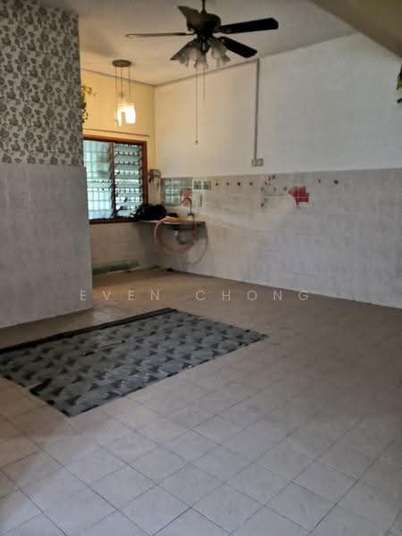 Semi-Detached House for Sale in Hulu Semenyih (Selangor) - Even Chong - Kitchen - PropertyGuru.com.my