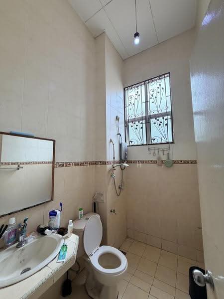 Rumah Teres 2-Tingkat untuk Dijual di Bandar Bukit Puchong 2 (Puchong) - Mahirah . - Bathroom - PropertyGuru.com.my