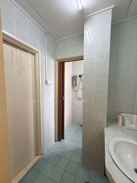 Rumah Teres 2-Tingkat untuk Dijual di Bandar Bukit Puchong 2 (Puchong) - Mahirah . - Bathroom - PropertyGuru.com.my