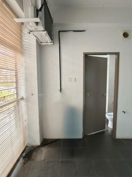 Service Residence for Sale at SOHO @ Zetapark - Wincent Chuah - Bathroom - PropertyGuru.com.my