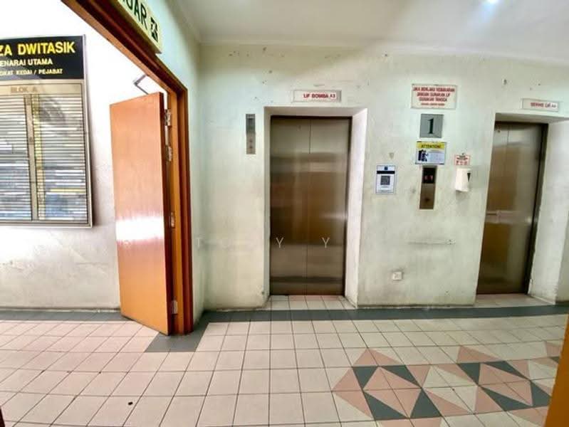 Kedai / Pejabat untuk Dijual di Bandar Sri Permaisuri (Cheras) - Tony YY - Lobby - PropertyGuru.com.my