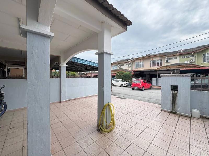 1-storey Terraced House for Sale in Bandar Rinching (Semenyih) - Mahirah . - Exterior - PropertyGuru.com.my