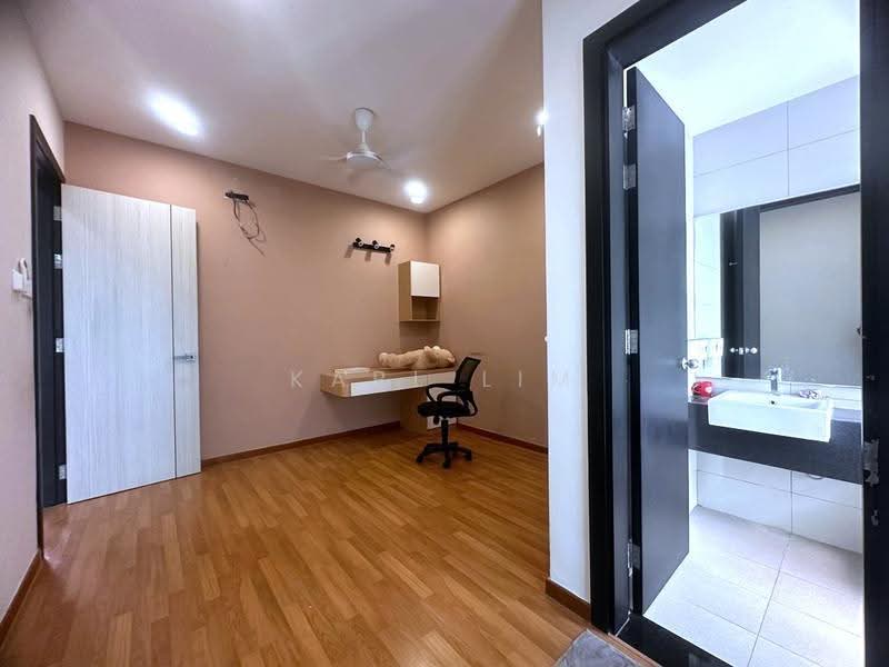 Semi-Detached House for Sale in Taman Molek (Johor Bahru) - Karl Lim - Study - PropertyGuru.com.my