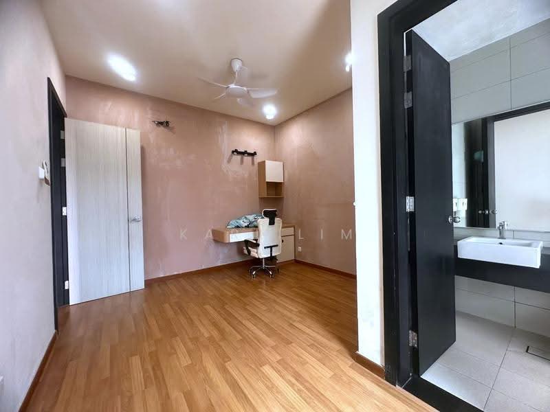 Semi-Detached House for Sale in Taman Molek (Johor Bahru) - Karl Lim - Study - PropertyGuru.com.my