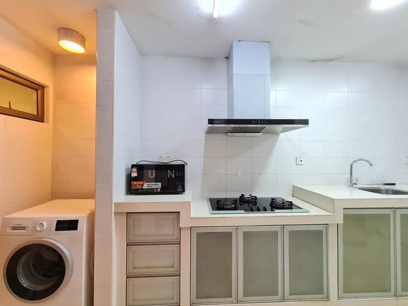 Pangsapuri untuk Disewa di Molek Pine 2 - June Teo - Kitchen - PropertyGuru.com.my