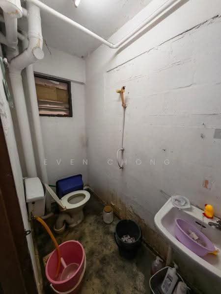 Apartment for Sale at Taman Miharja Apartment (LRT Miharja) - Even Chong - Bathroom - PropertyGuru.com.my