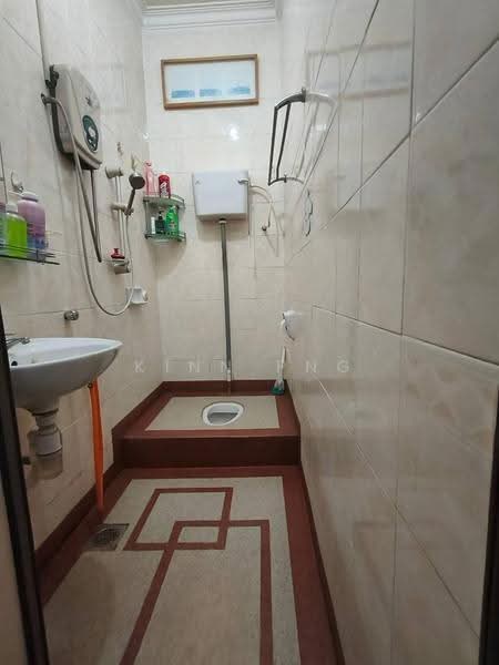 2-storey Terraced House for Sale in Taman Seri Orkid (Skudai) - Kinn Png - Bathroom - PropertyGuru.com.my