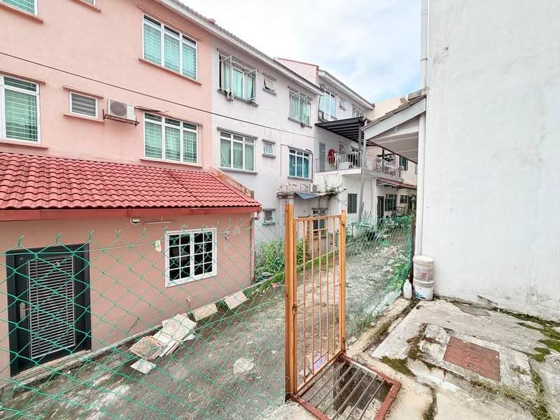 2.5-storey Terraced House for Sale in Taman Selayang Permata (Batu Caves) - Shaziery Iskandar - PropertyGuru.com.my