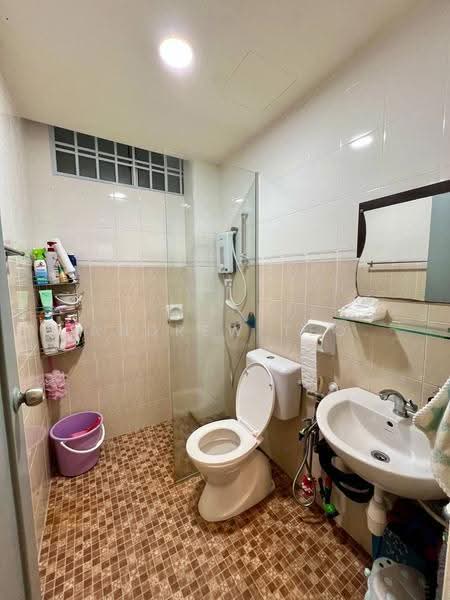 Apartment for Sale at Lake View Suites - Andrew Teo - PropertyGuru.com.my