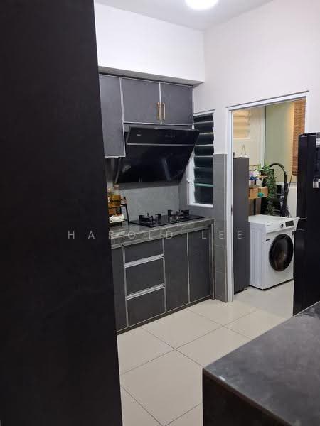 Kondominium untuk Dijual di Havana Beach Residences - Harold Lee - Kitchen - PropertyGuru.com.my