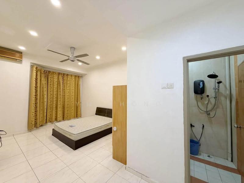 Semi-Detached House for Sale in Taman Rambai Harmoni (Bukit Rambai) - YM Chong - Bedroom - PropertyGuru.com.my