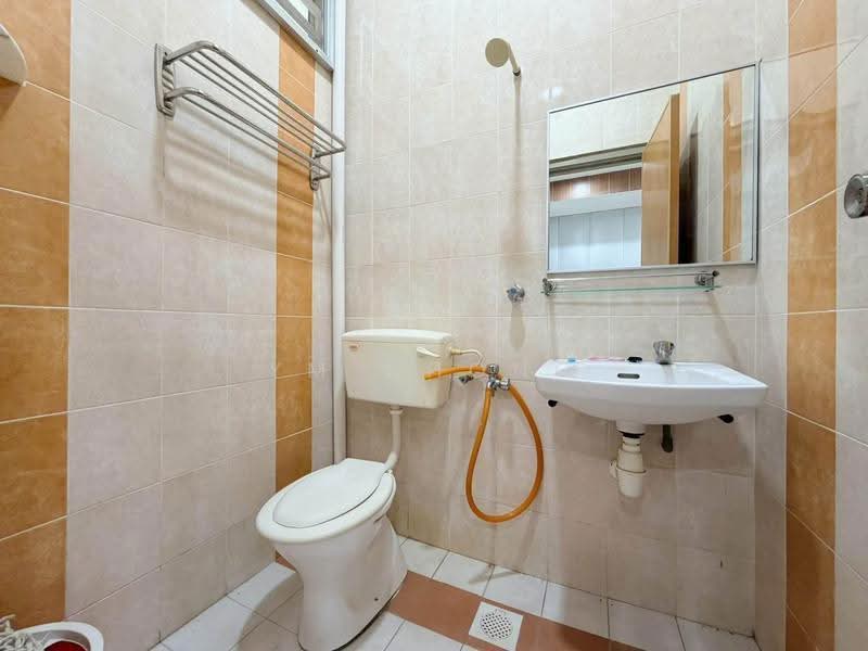 Semi-Detached House for Sale in Taman Rambai Harmoni (Bukit Rambai) - YM Chong - Bathroom - PropertyGuru.com.my