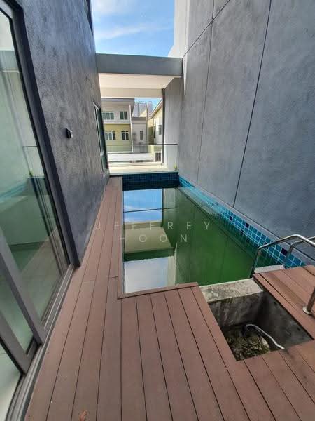Terraced House for Sale in Bandar Putra Permai (Seri Kembangan) - Jeffrey Hoon - Exterior - PropertyGuru.com.my