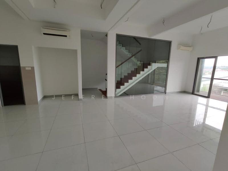 3-storey Terraced House for Sale in Bandar Putra Permai (Seri Kembangan) - Jeffrey Hoon - Interior - PropertyGuru.com.my