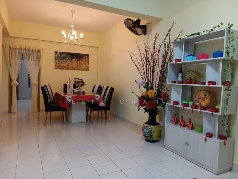Kondominium untuk Disewa di Selayang 18 - Eliz Chan - Dining Room - PropertyGuru.com.my