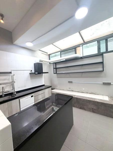 Townhouse for Rent in Bukit Kiara (Kuala Lumpur) - Kew . - Kitchen - PropertyGuru.com.my