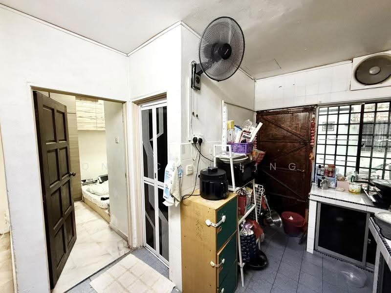 Rumah Teres 2-Tingkat untuk Dijual di Permas Jaya (Johor) - Ong Chin Ling - Kitchen - PropertyGuru.com.my