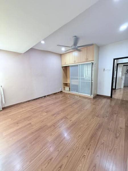 2-storey Terraced House for Sale in Shah Alam (Selangor) - Dr Shahril Nizam - Bedroom - PropertyGuru.com.my