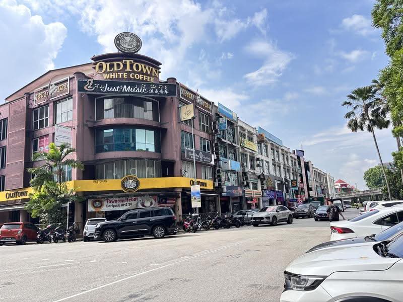 Shop for Rent in Bandar Puteri Puchong (Puchong) - Jolin Choi - Exterior - PropertyGuru.com.my