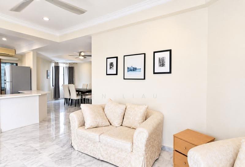 Kondominium untuk Dijual di Marina Tower (Ratu Mutiara) - Ben Liau - Living Room - PropertyGuru.com.my