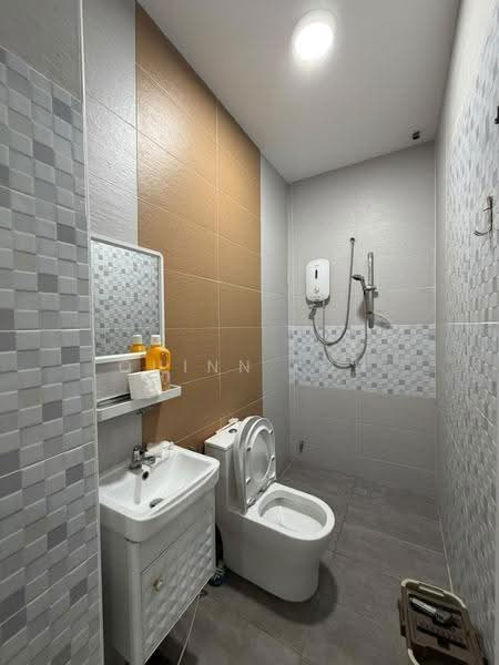 Semi-Detached House for Sale in Taman Desa Impian (Bukit Mertajam) - Quinn Loh - Bathroom - PropertyGuru.com.my