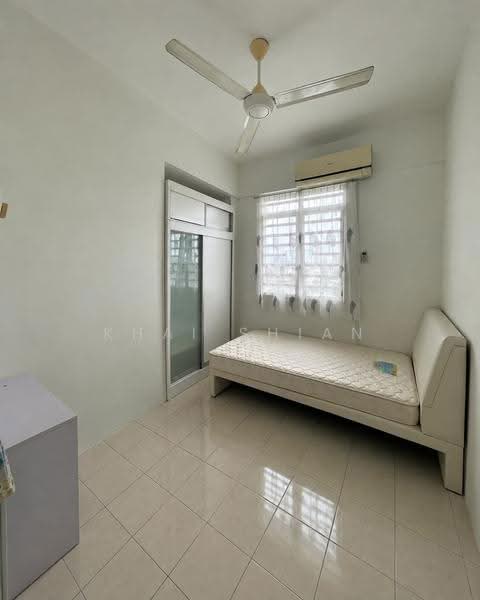 Pangsapuri untuk Disewa di Irama Villa - Khai Shian - Bedroom - PropertyGuru.com.my
