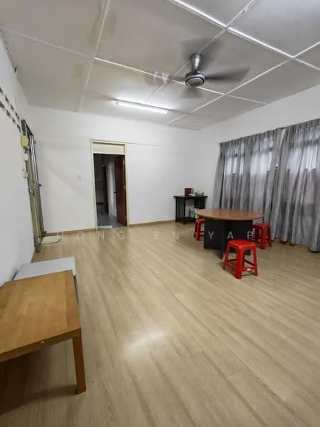 Shop / Office for Rent in Taman Pelangi (Johor Bahru) - Hong En Yap - Living Room - PropertyGuru.com.my