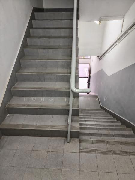 Shop / Office for Rent in Taman Pelangi (Johor Bahru) - Hong En Yap - Corridor - PropertyGuru.com.my