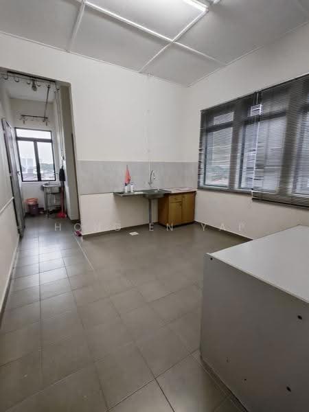 Shop / Office for Rent in Taman Pelangi (Johor Bahru) - Hong En Yap - Kitchen - PropertyGuru.com.my